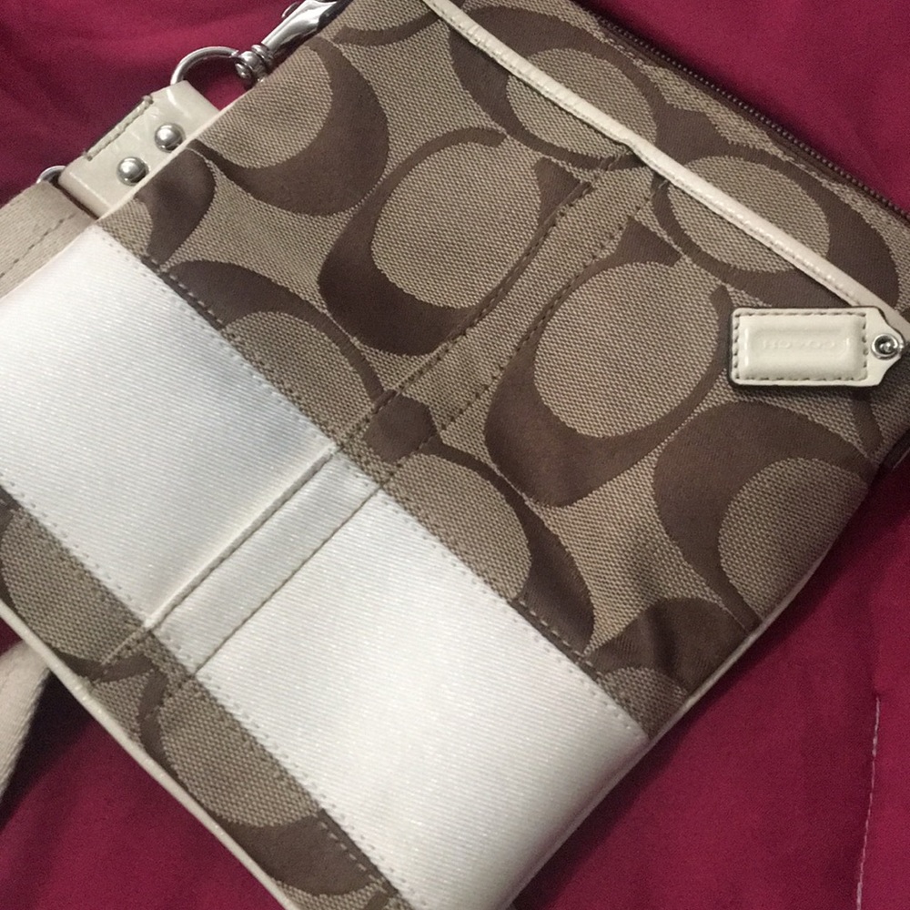 Crossbody Coach